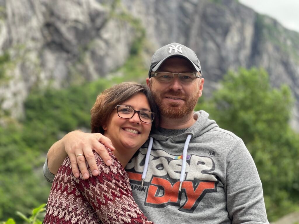 Katarina og Kim på fjellet